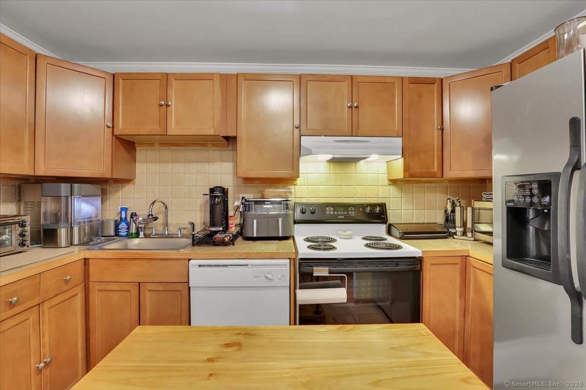 1221 Washington Street #APT 8, Middletown, Connecticut image 12