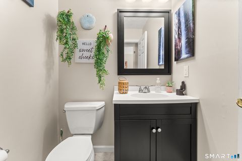 Tiny photo for 94 Cynthia Lane #APT A6, Middletown, CT 06457 (MLS # 24155220)