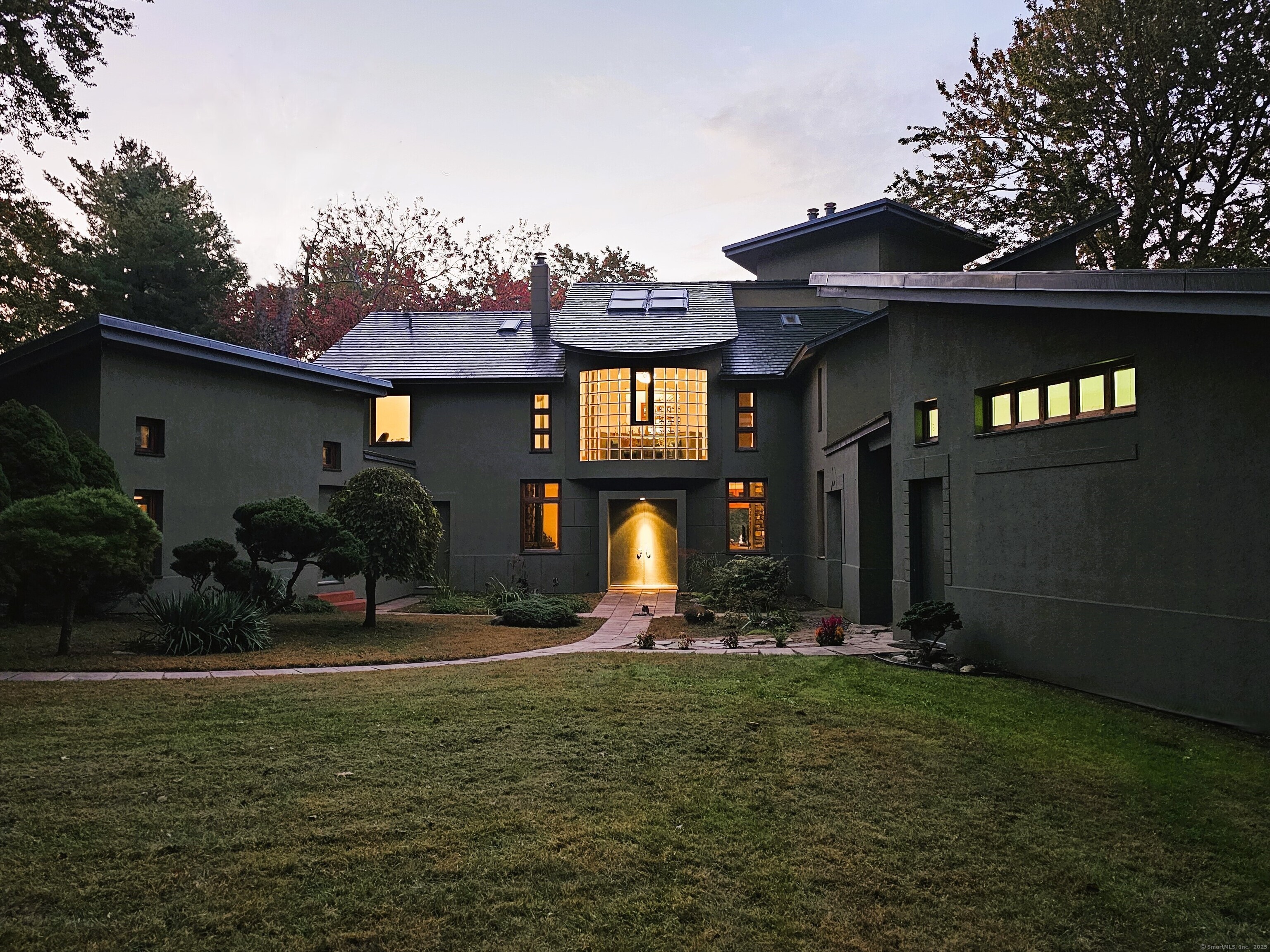 27 Ridge Road