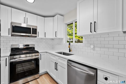 Tiny photo for 223 Thompson Street #B, East Haven, CT 06513 (MLS # 24200963)