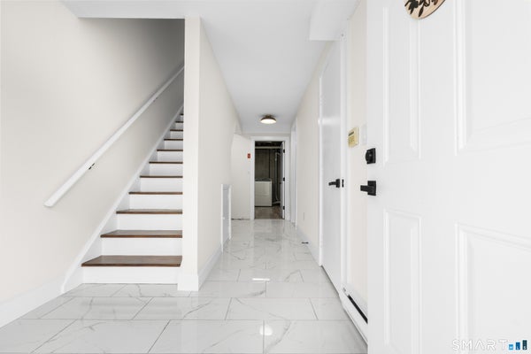 223 THOMPSON ST UNIT B, EAST HAVEN, CT 06513 - Image 916c8b7e511d0f9ca3f45c468d0fa393/1725913849