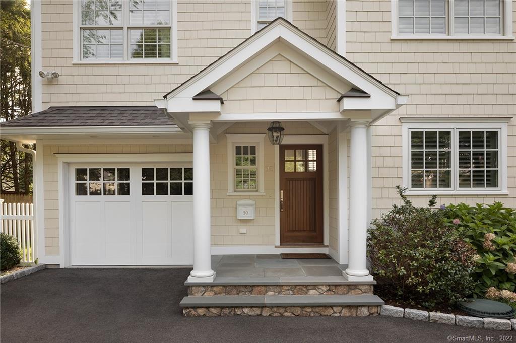 Photo 1 of 90 Hoyt Street 90, New Canaan, Connecticut, $1,285,000, Web #: 170325703