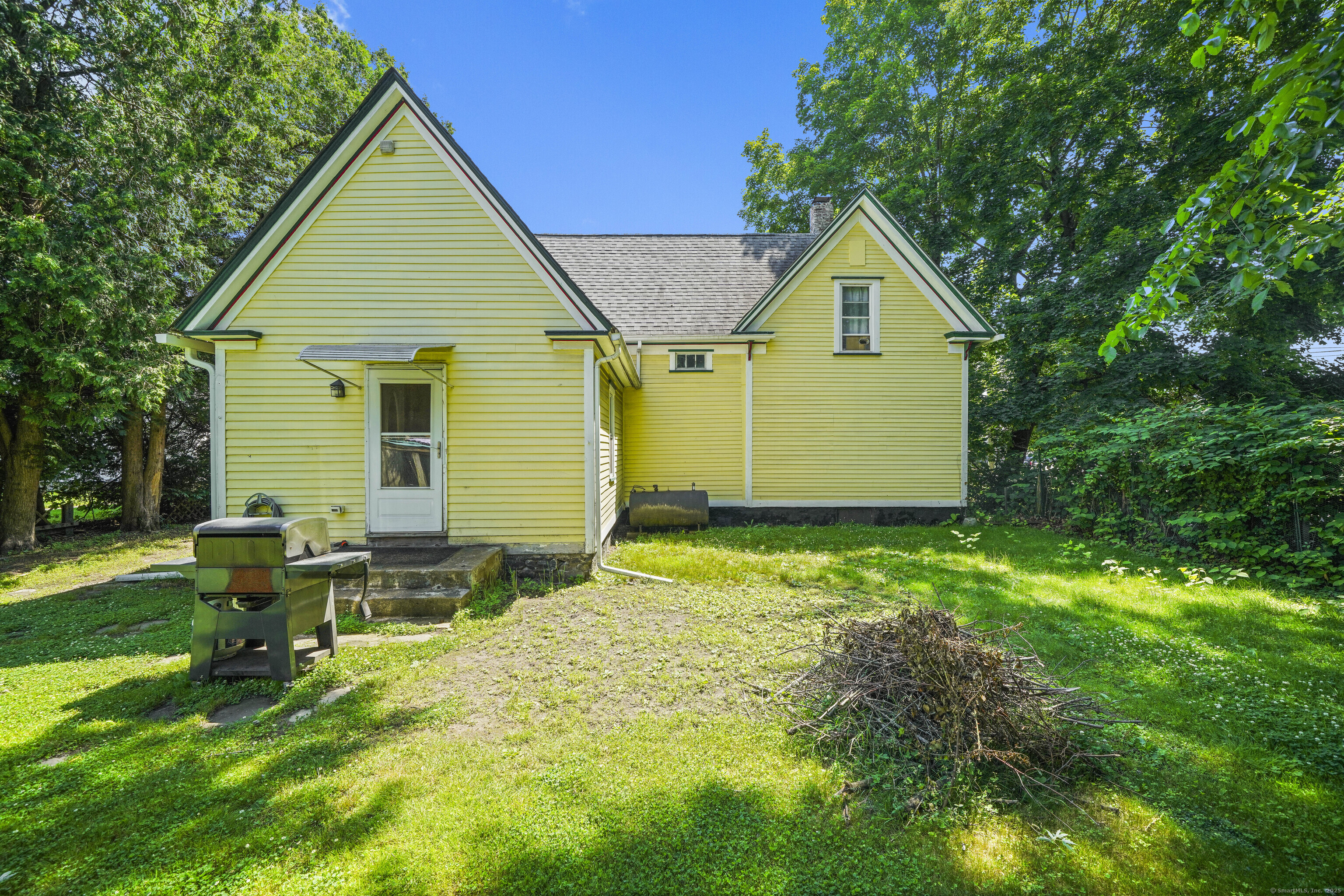 19 Boston Post Road