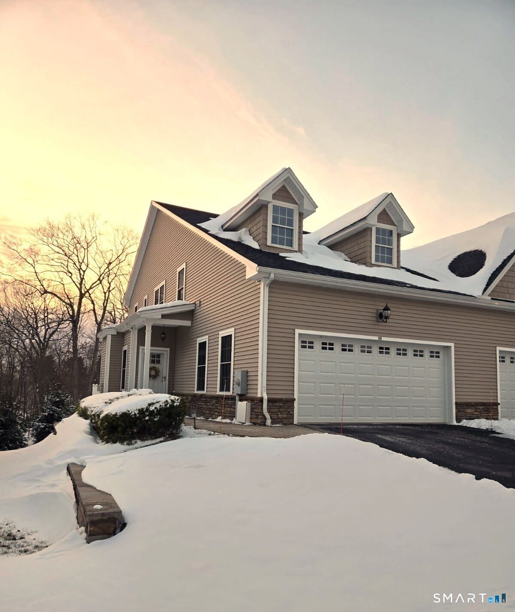 Photo of 30 Brookview Circle #30, Bristol, CT 06010 (MLS # 24146245)