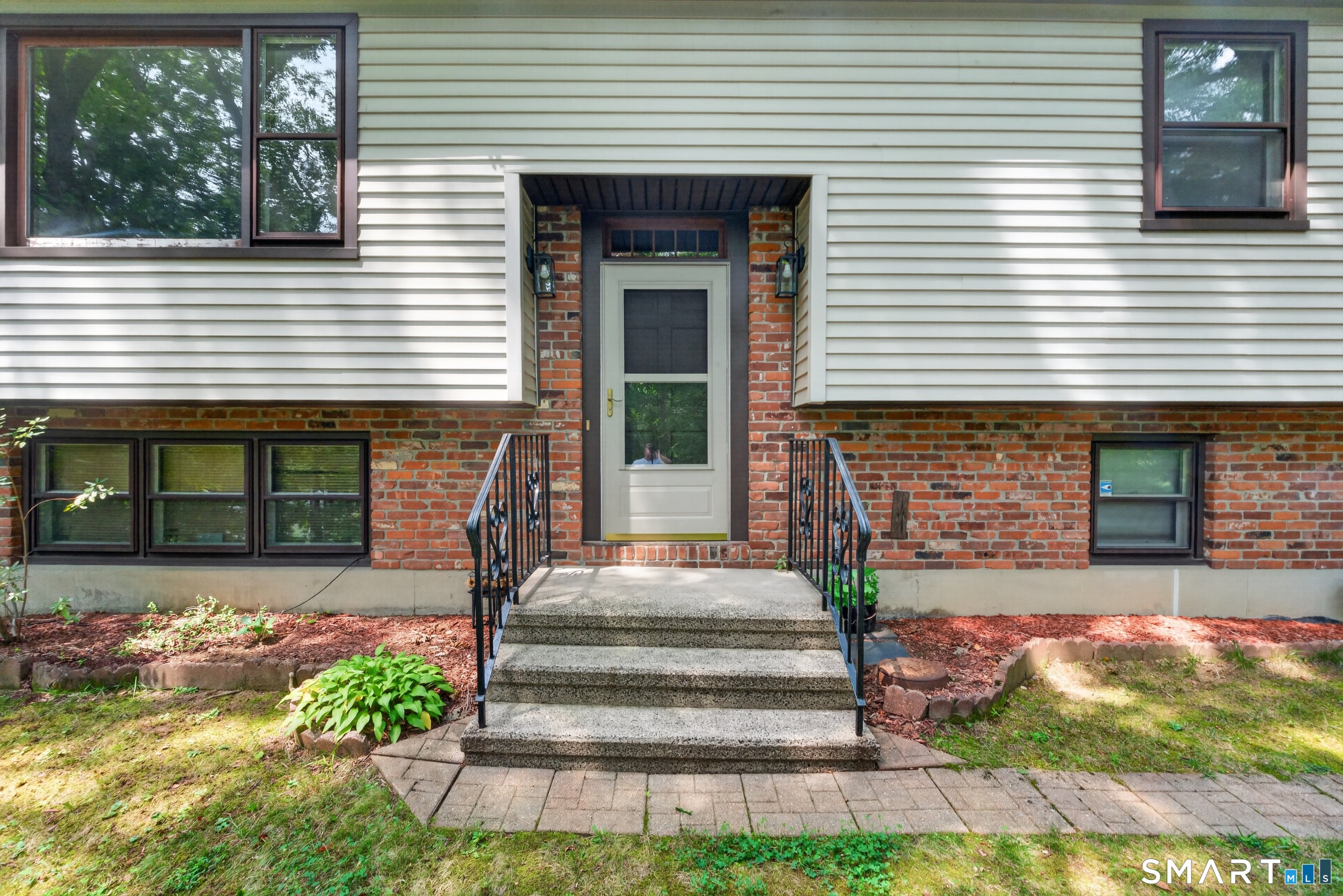 102 Colony Road