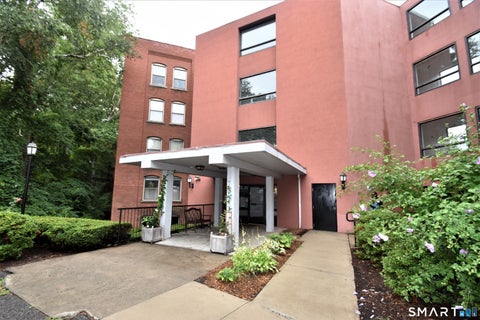 Photo of 222 Williams Street E #331, Glastonbury, CT 06033 (MLS # 24193012)