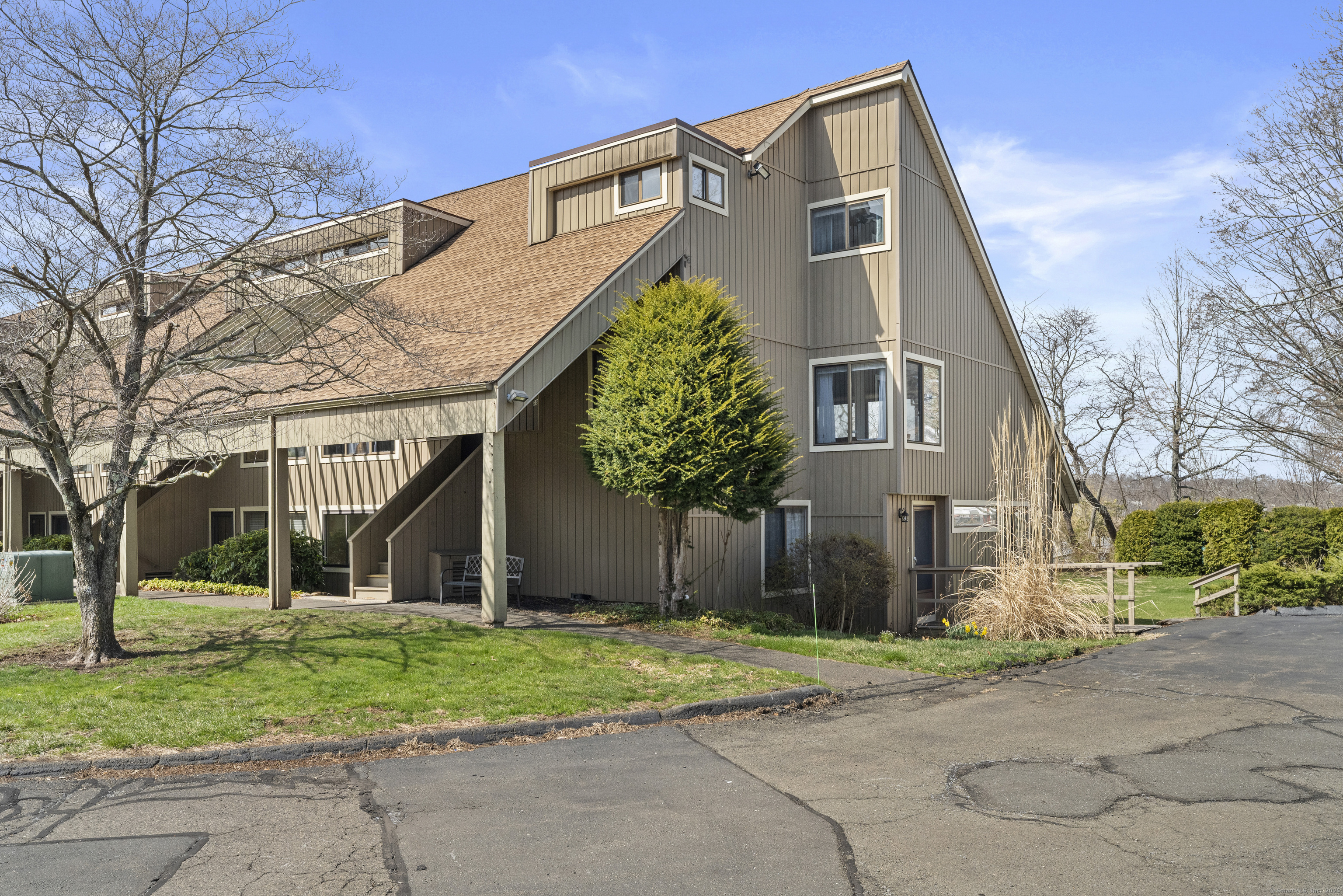16 Pine Orchard Road #APT 38, Branford, Connecticut image 2