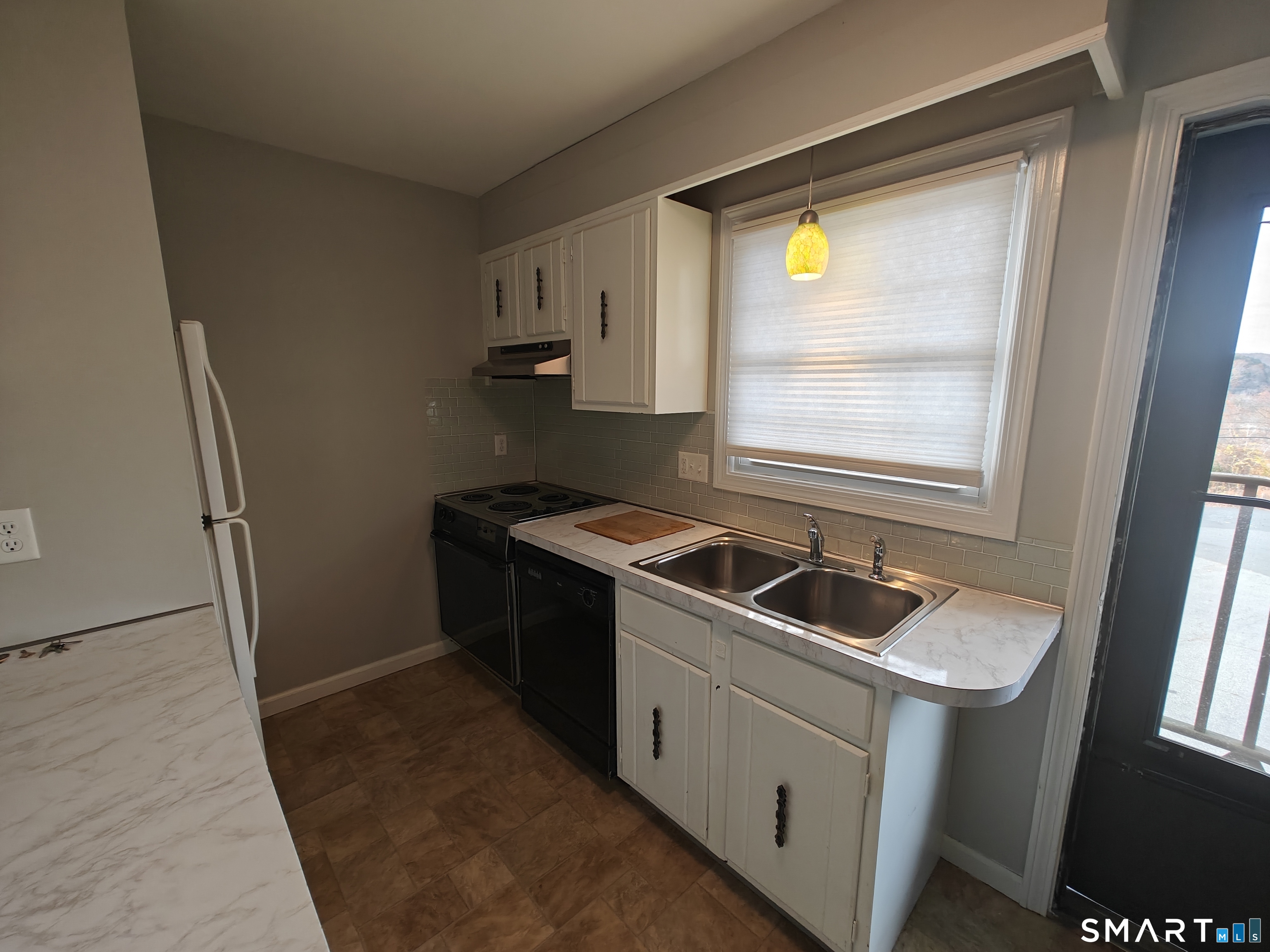 18 Broadview Heights D