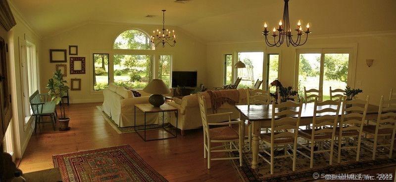 38 Strawberry Ridge