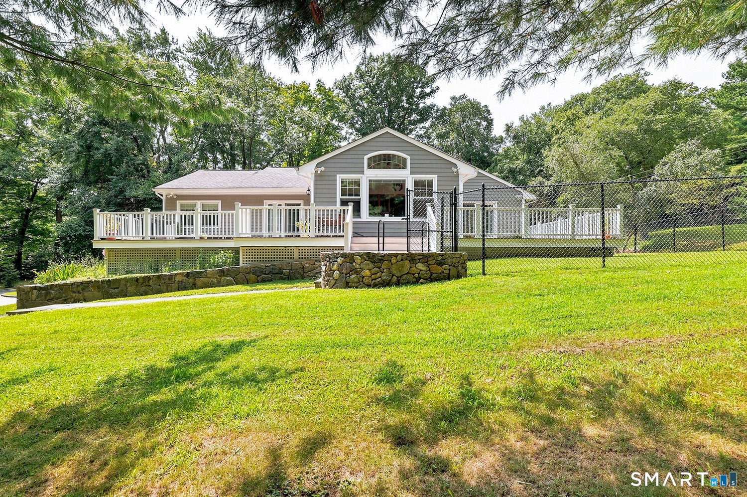 570 Burr Street