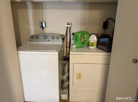 Tiny photo for 213 West Walk #213, West Haven, CT 06516 (MLS # 24207464)