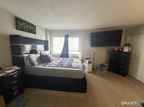 Tiny photo for 213 West Walk #213, West Haven, CT 06516 (MLS # 24207464)