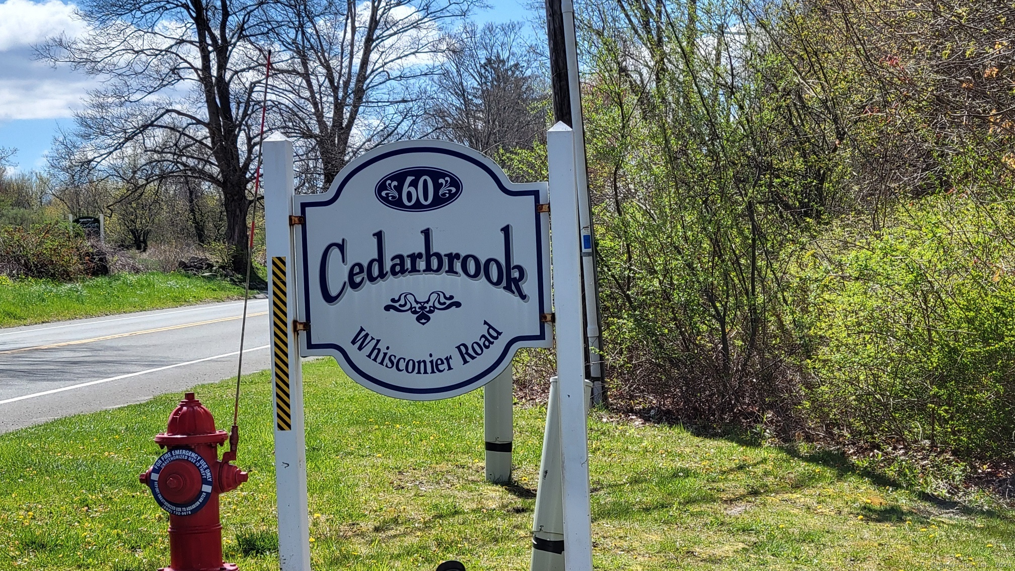 Rental Property at Whisconier Road 21, Brookfield, Connecticut - Bedrooms: 2 
Bathrooms: 2 
Rooms: 4  - $2,350 MO.