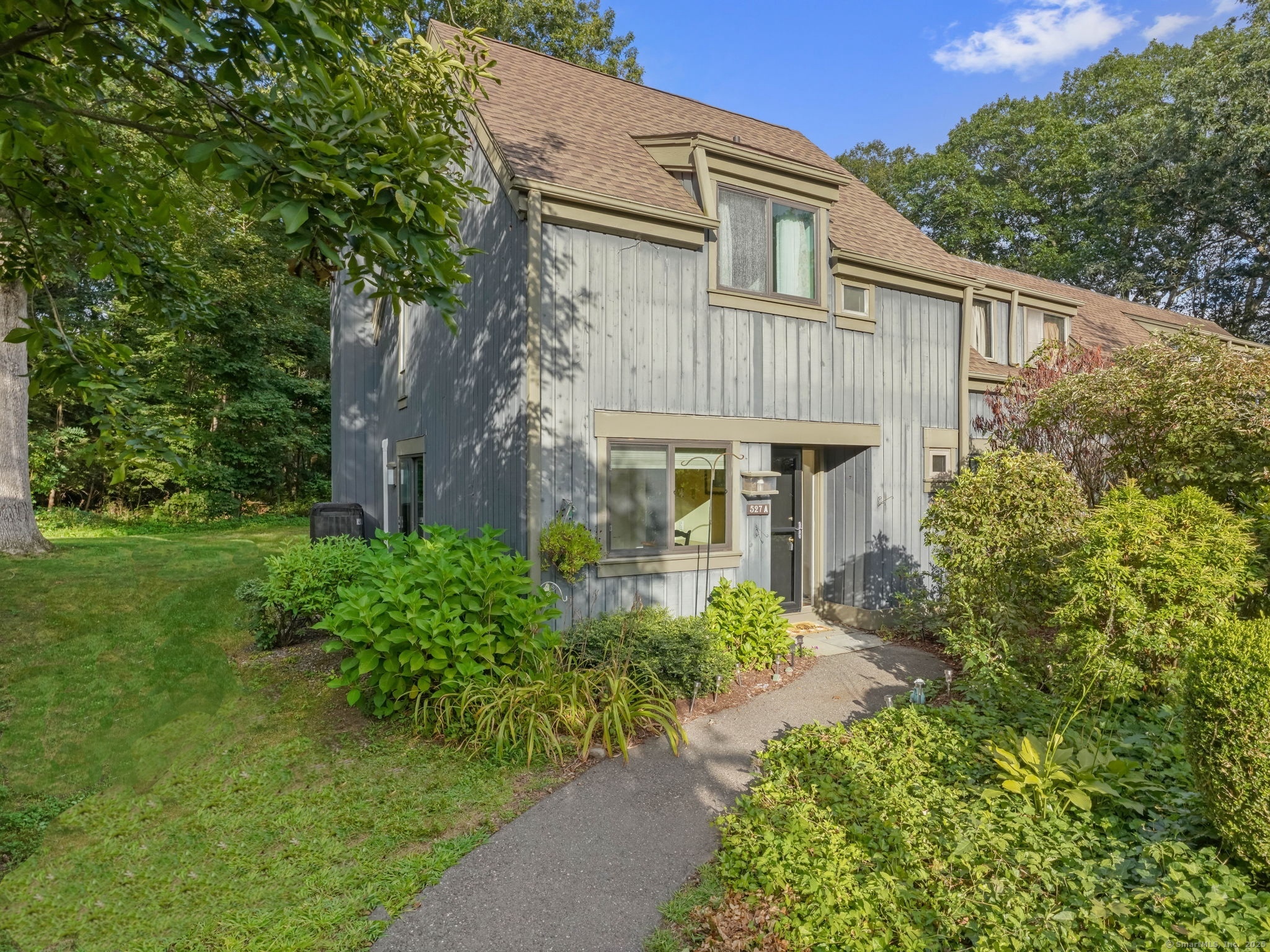 527 Heritage Village A