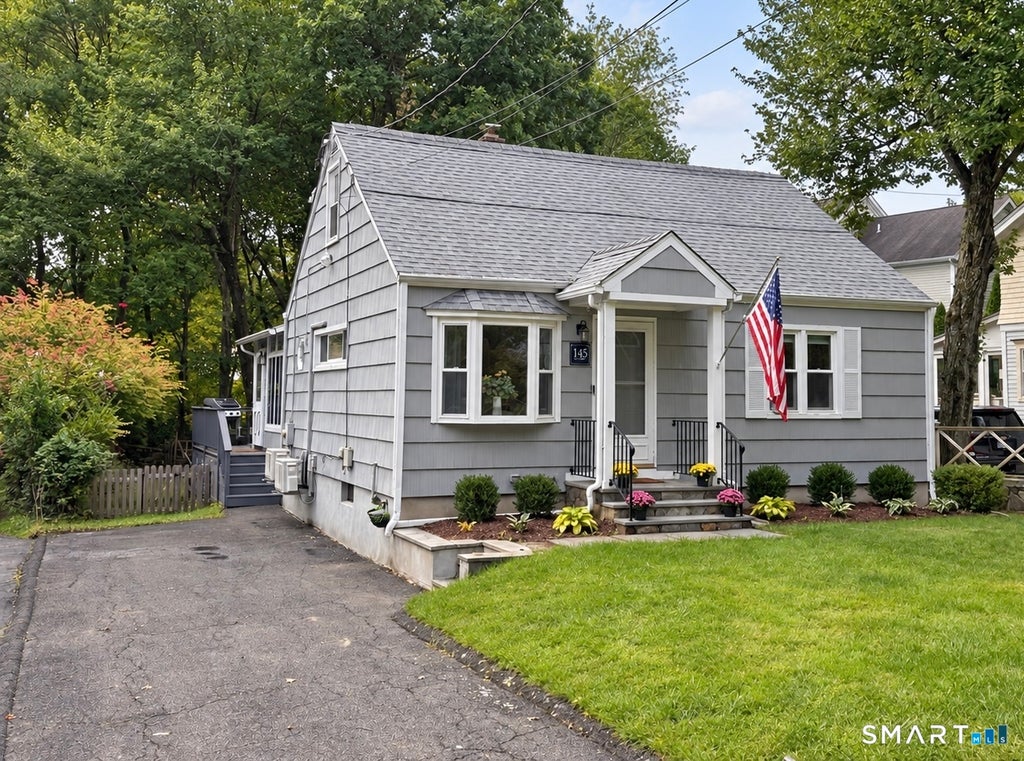 Photo of 145 West Avenue, Darien, CT 06820 (MLS # 24205494)