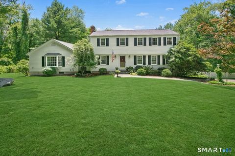 Homes For Sale - 47 Pine Ridge Road<br/> Wilton, CT 06897