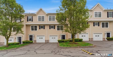 Photo of 46 Donahue Lane #46, Manchester, CT 06042 (MLS # 24176151)