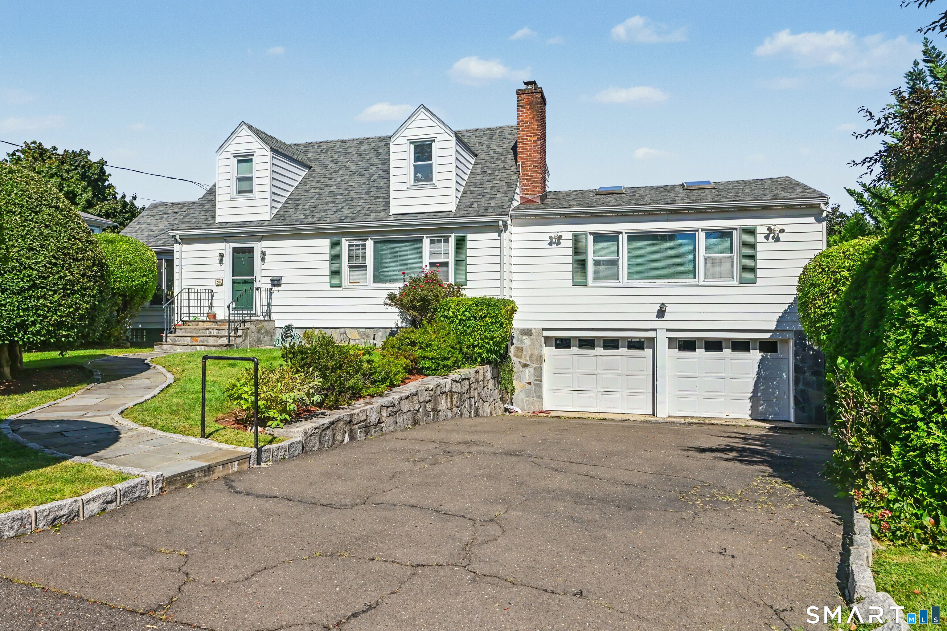 90 Rockledge Drive