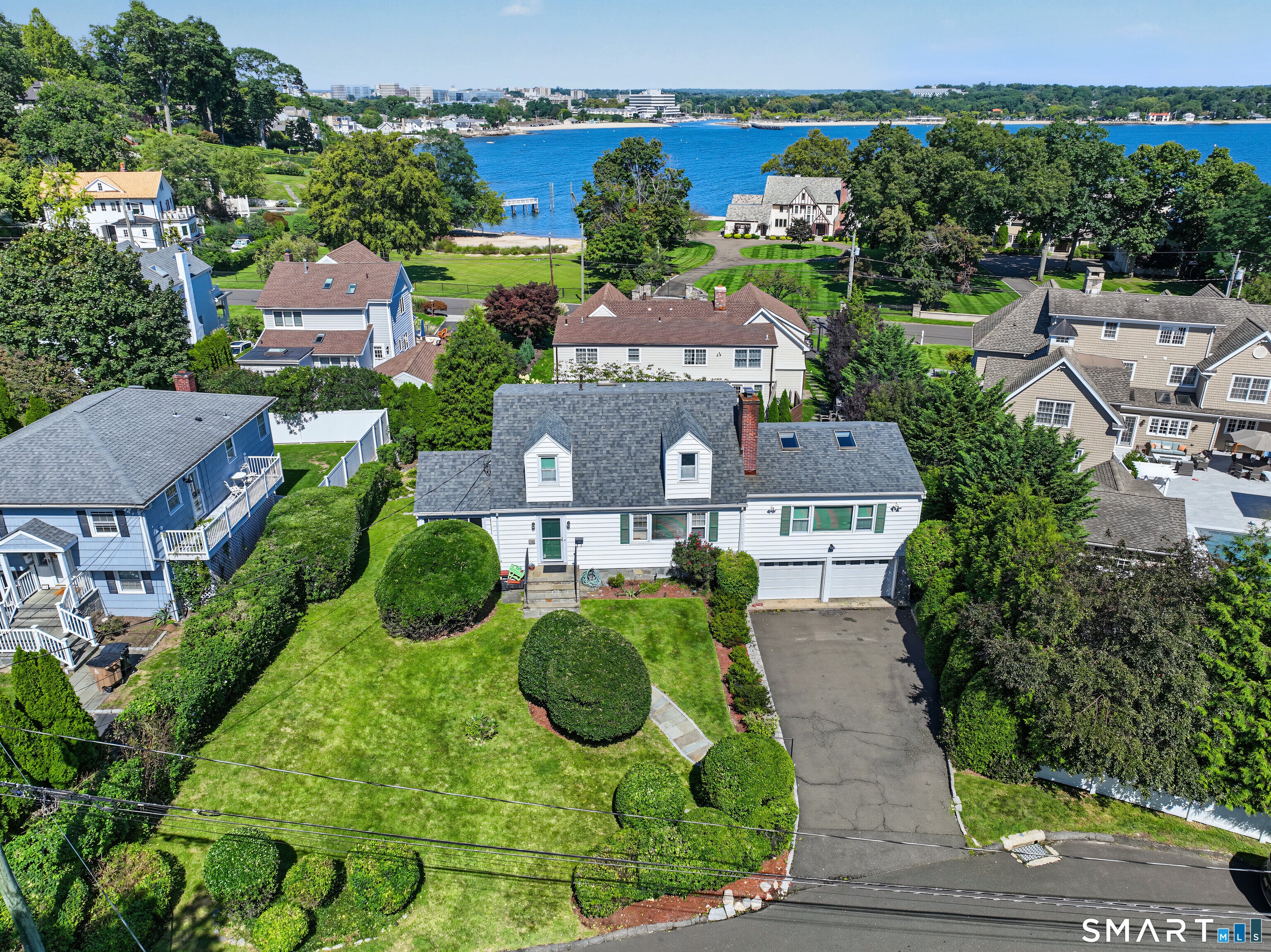 90 Rockledge Drive