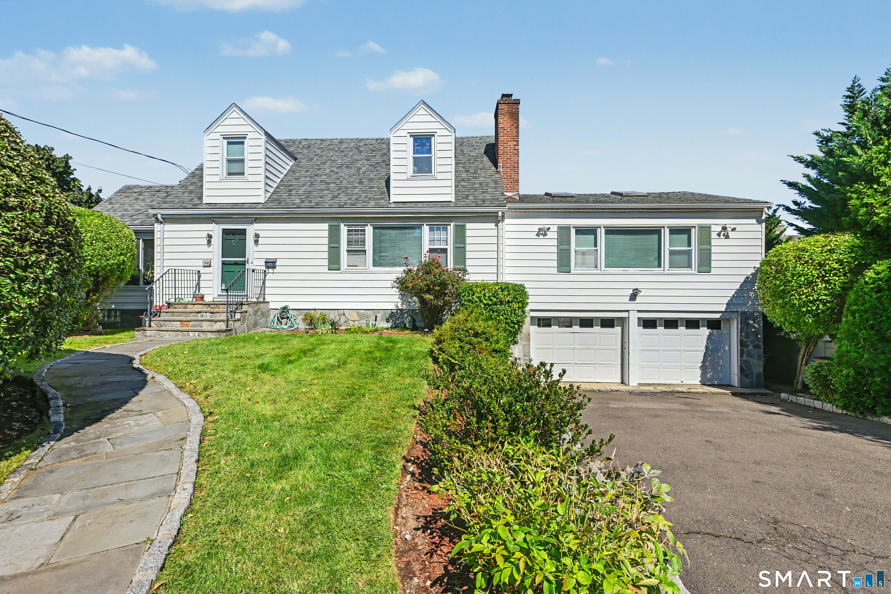 90 Rockledge Drive