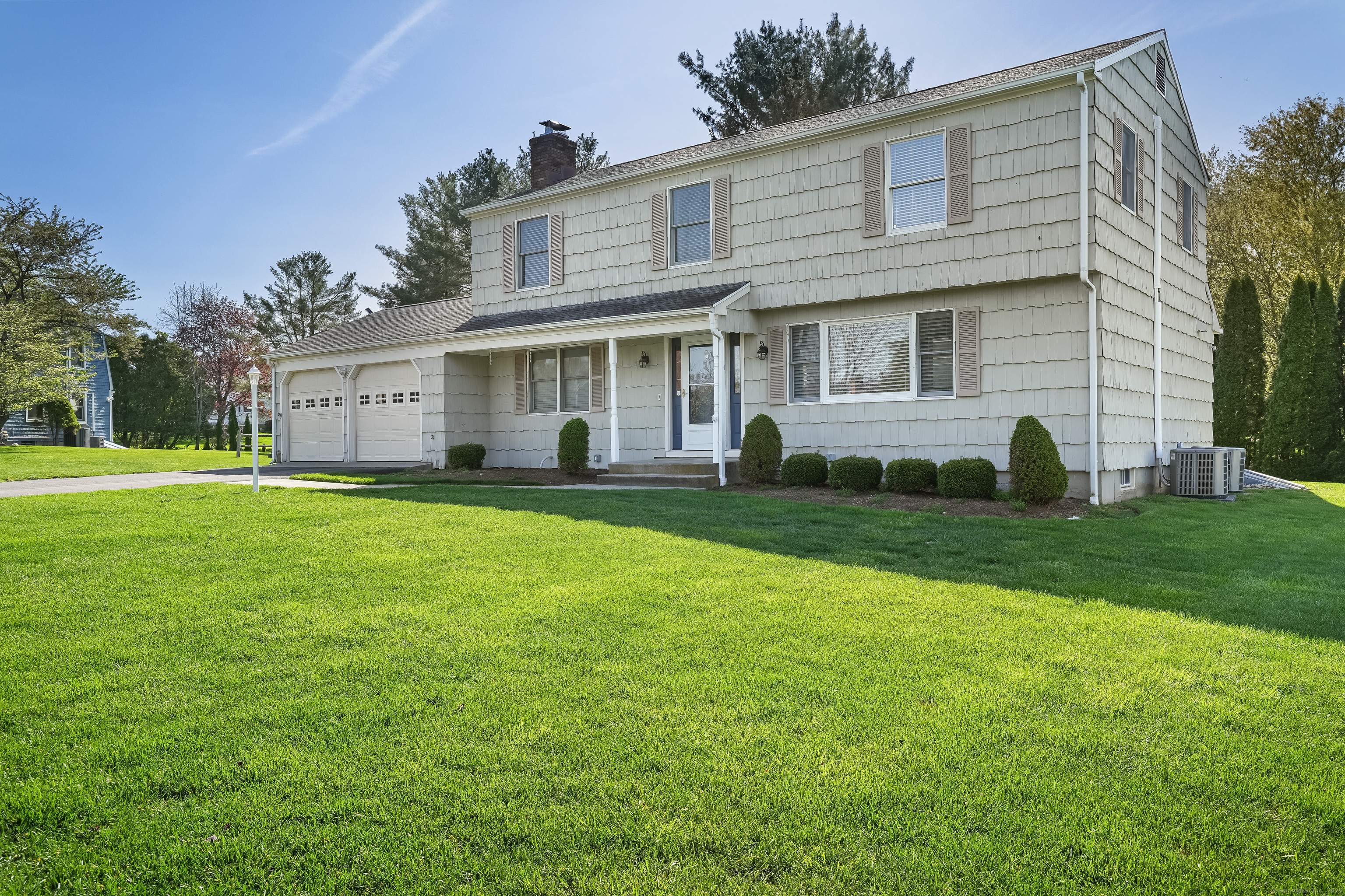 7 Far Horizons Drive, Bethel, Connecticut image 2
