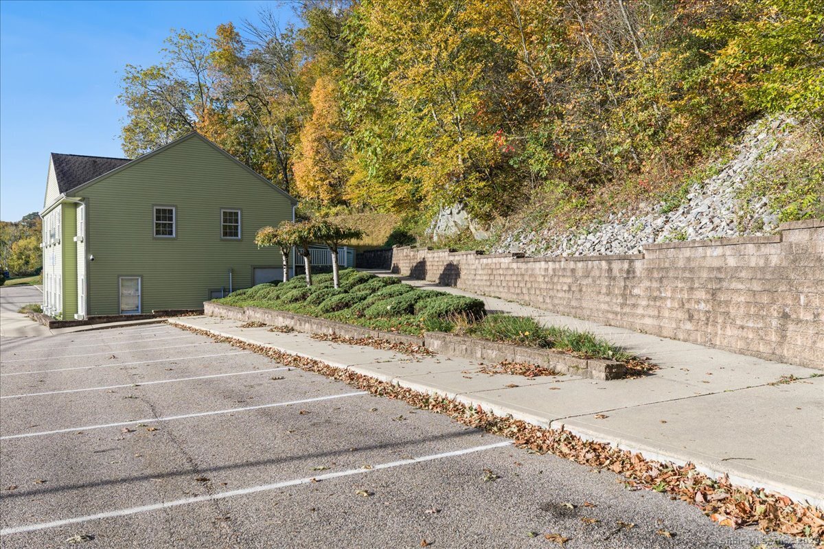 620 Norwich New London Turnpike