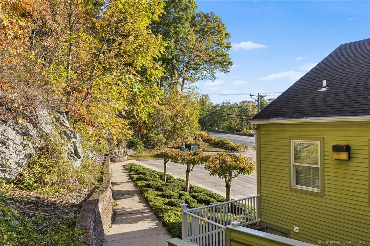 620 Norwich New London Turnpike