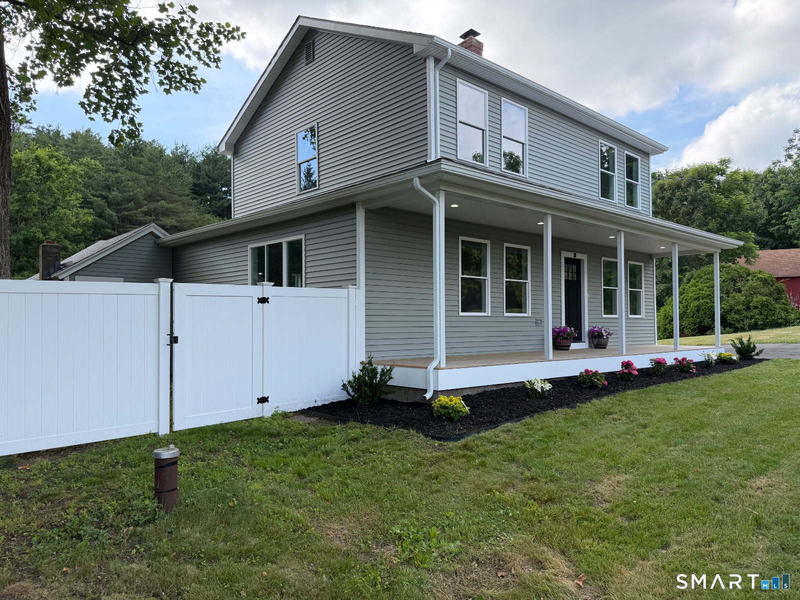 28 Old Monson Road
