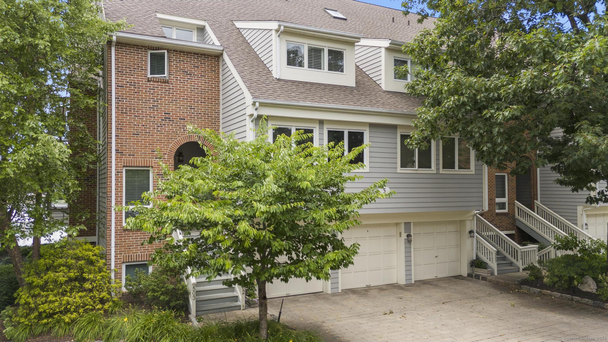 View Stamford, CT 06902 townhome