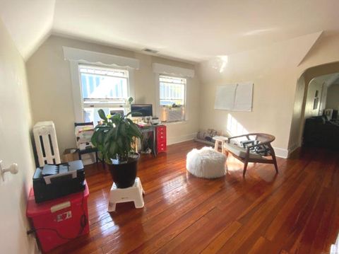 284 Willow Street New Haven CT 06511