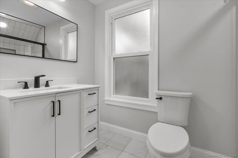 Tiny photo for 36 Maple Street #3, New Haven, CT 06511 (MLS # 24137173)