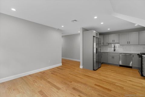 Tiny photo for 36 Maple Street #3, New Haven, CT 06511 (MLS # 24137173)