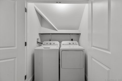 Tiny photo for 36 Maple Street #3, New Haven, CT 06511 (MLS # 24137173)