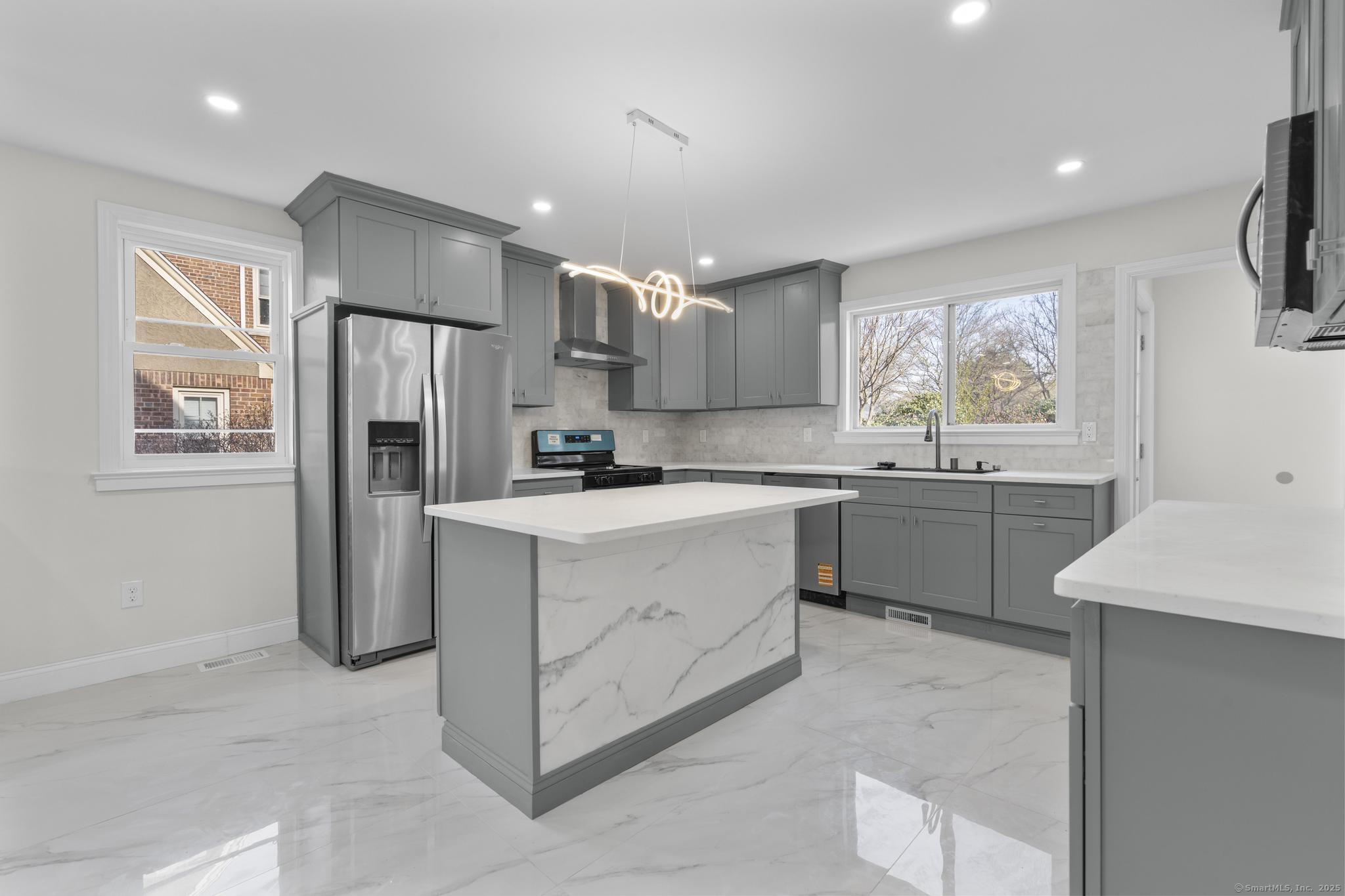 52 Dover Road, New Britain, Connecticut image 9