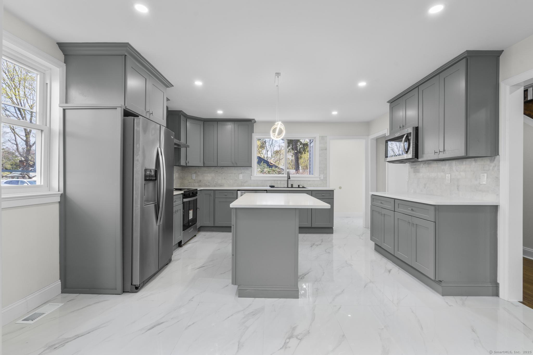 52 Dover Road, New Britain, Connecticut image 8