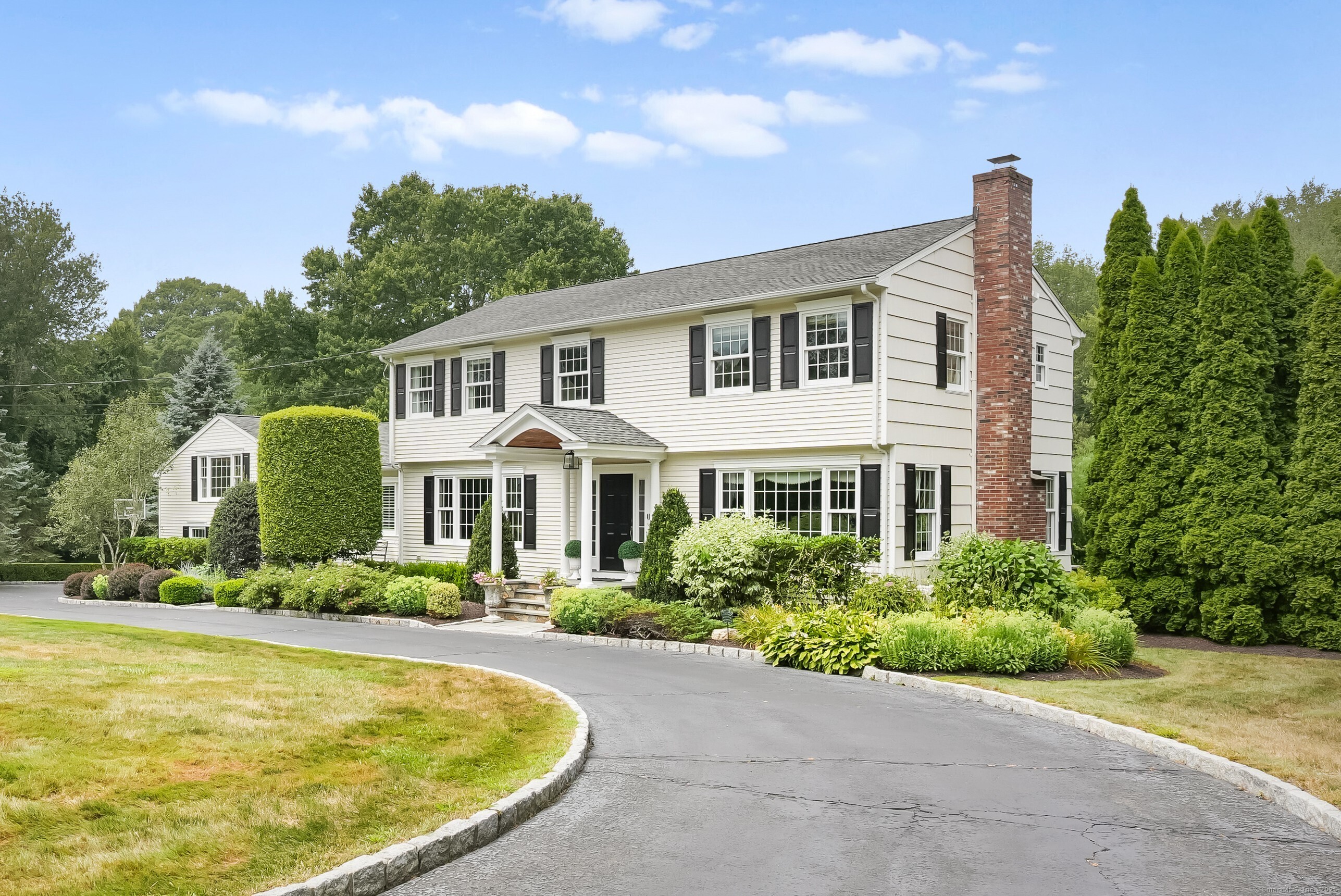 10 Laurel Drive