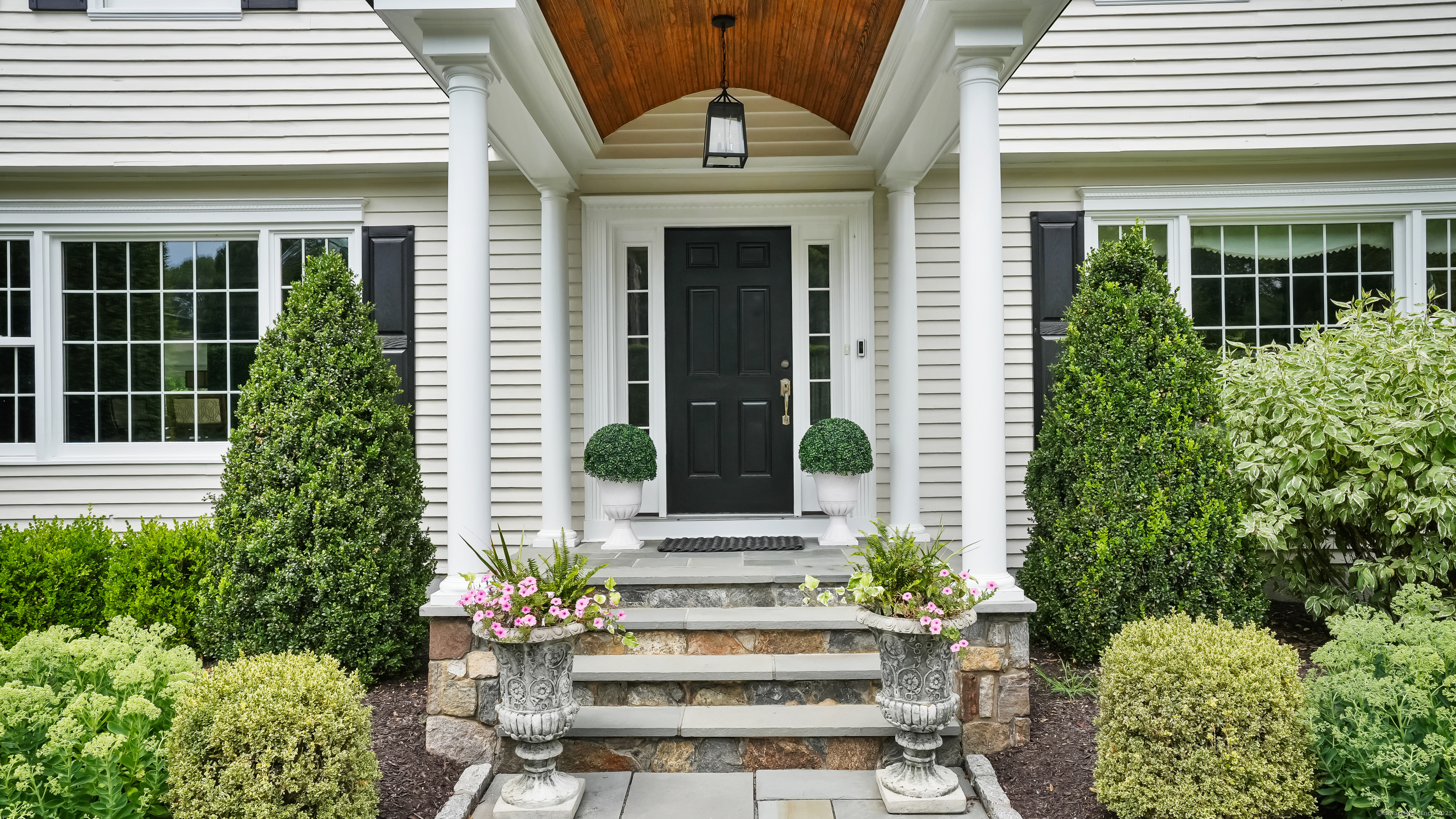 10 Laurel Drive