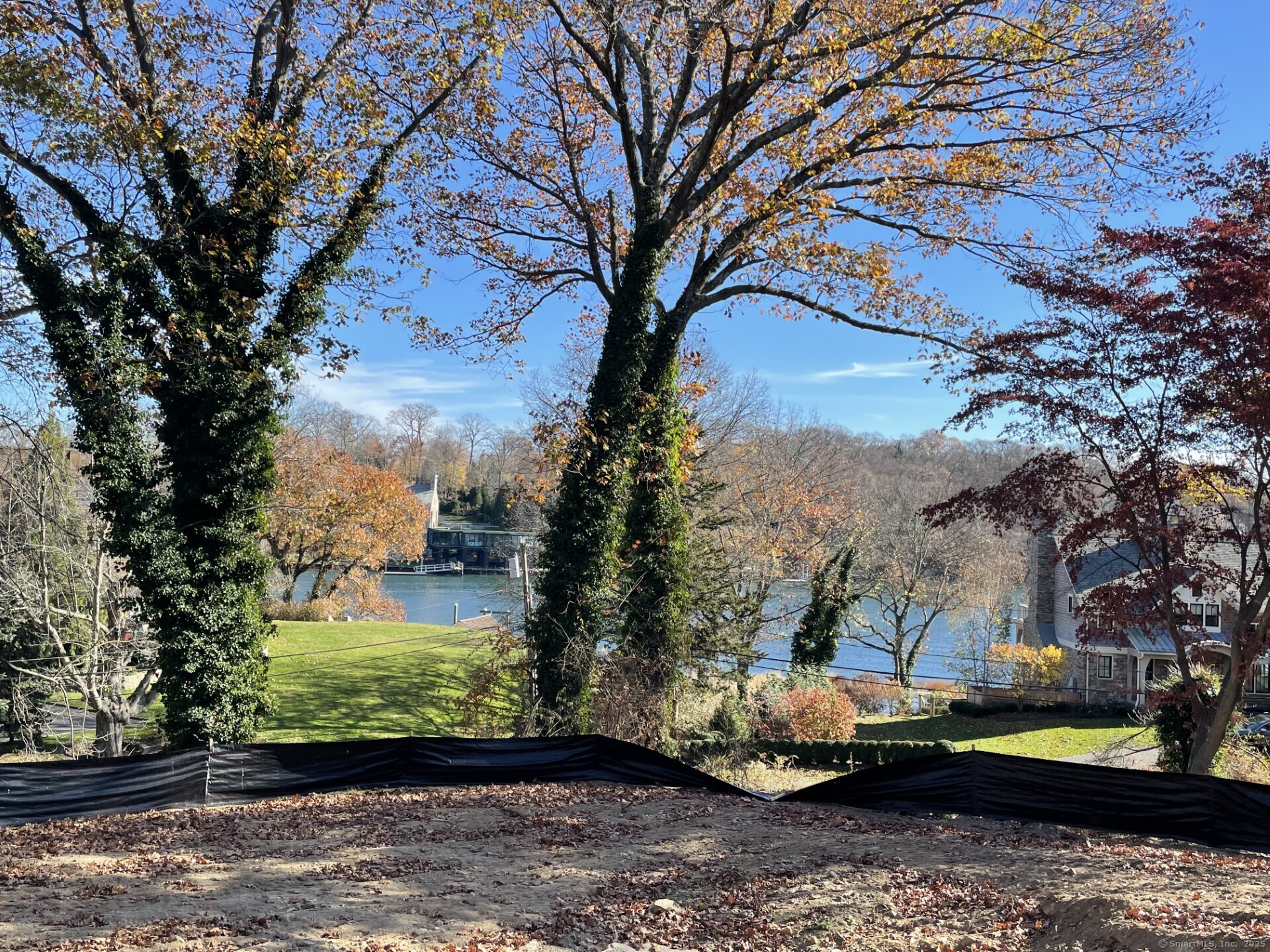 6 Stony Point Road