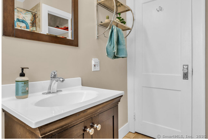 20 Roy Street, East Haven, Connecticut image 22