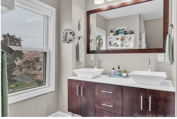 20 Roy Street, East Haven, Connecticut image 28