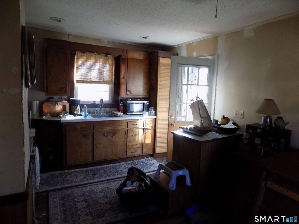 Photo of 149 S Riverside Avenue, Plymouth, CT 06781 (MLS # 24158890)