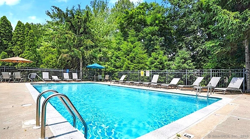 320 Strawberry Hill Avenue #APT 12, Stamford, Connecticut image 38