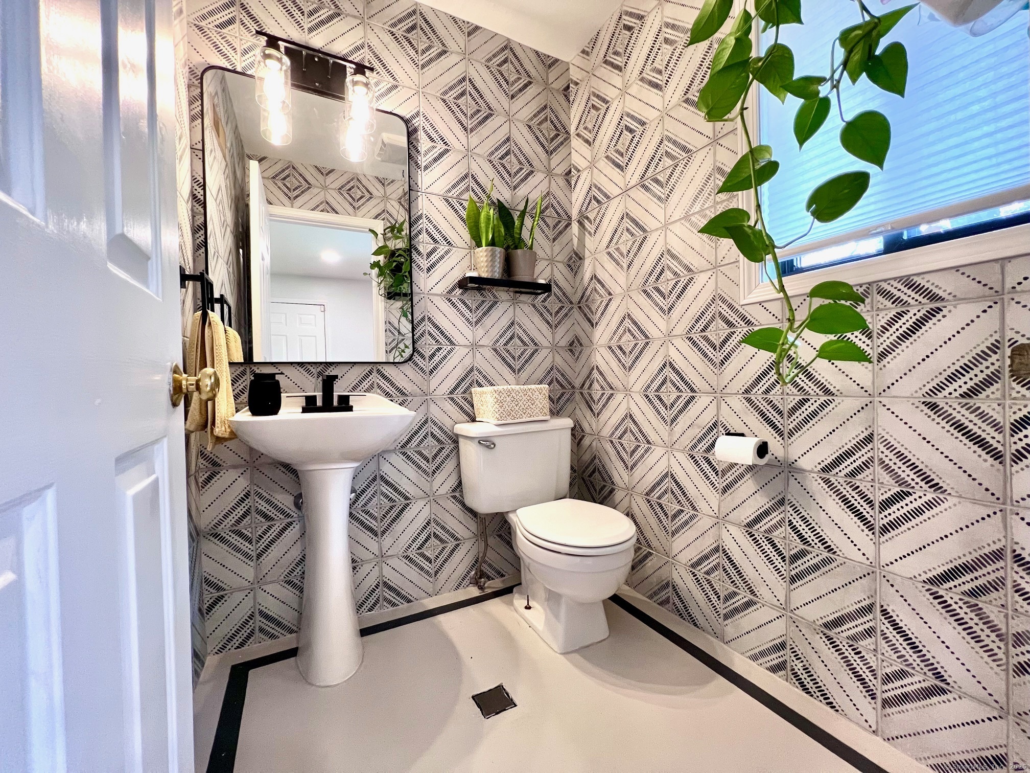 320 Strawberry Hill Avenue #APT 12, Stamford, Connecticut image 17