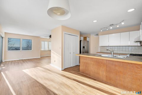 Tiny photo for 675 Townsend Avenue #104, New Haven, CT 06512 (MLS # 24152127)