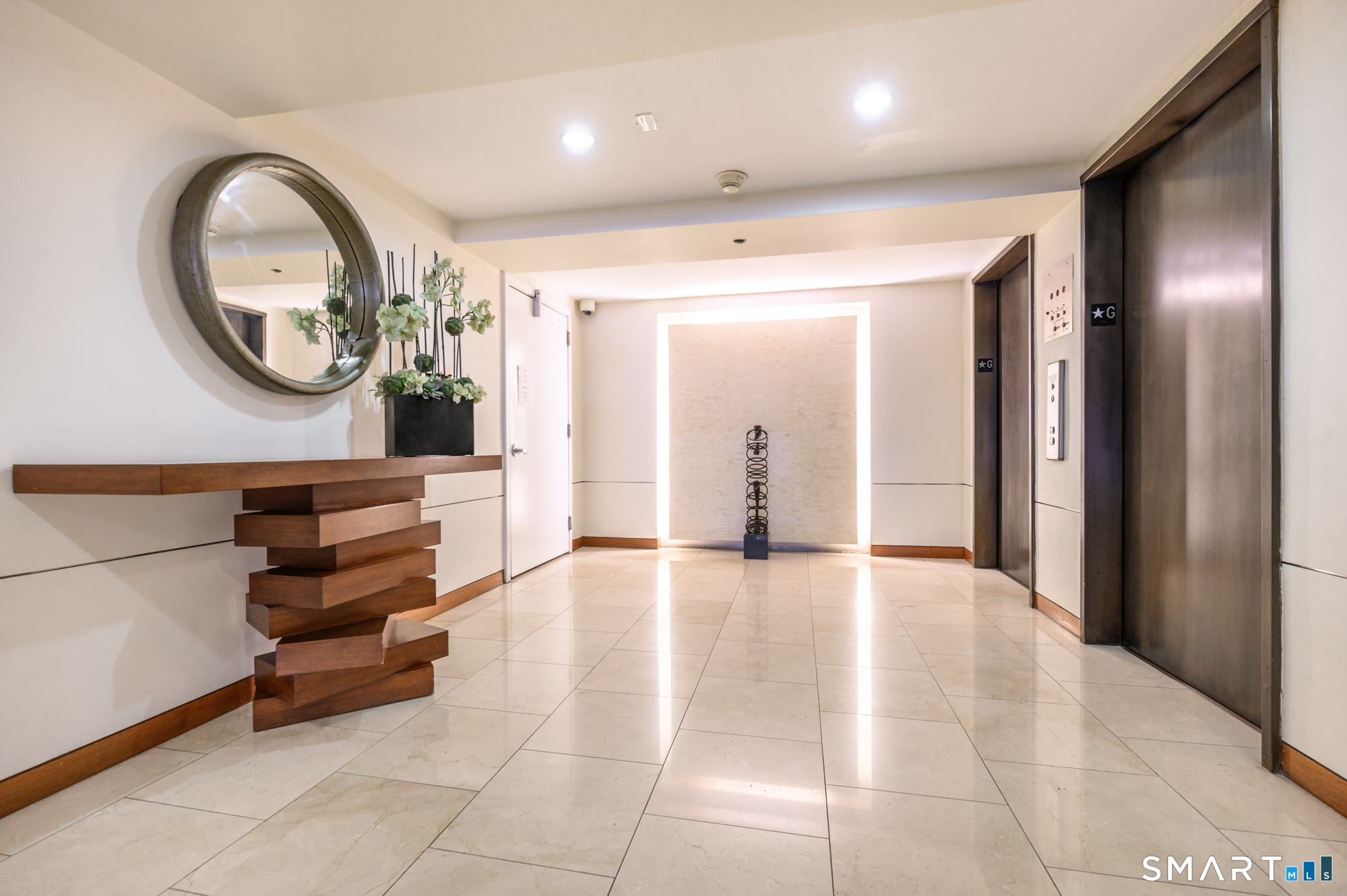 25 Forest Street 4F