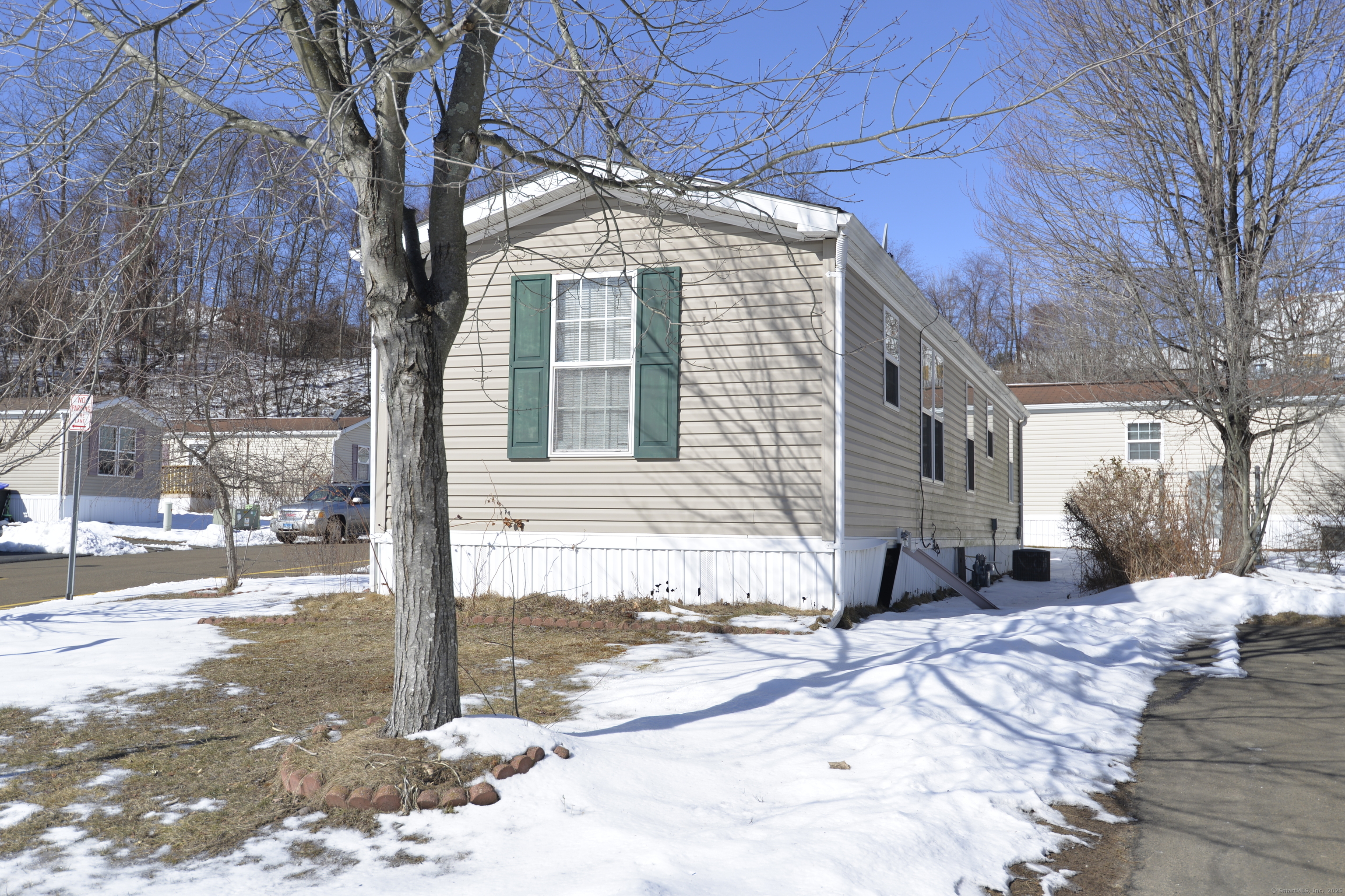 39 Mcquillan Drive, Milford, Connecticut image 3