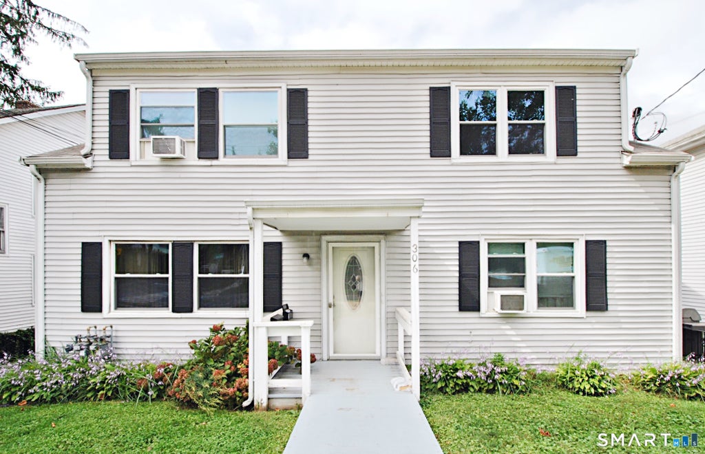Photo of 306 Courtland Avenue #1, Stamford, CT 06906 (MLS # 24206135)