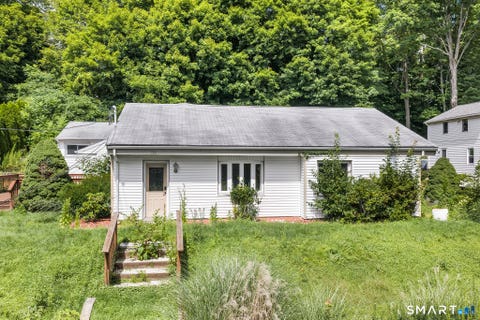 Photo of 299 South Road, Farmington, CT 06032 (MLS # 24196888)