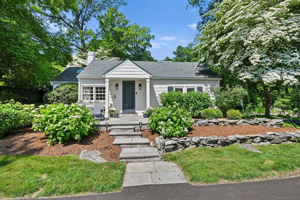 Photo of 32 Spring Water Lane, New Canaan, CT 06840 (MLS # 24137275)