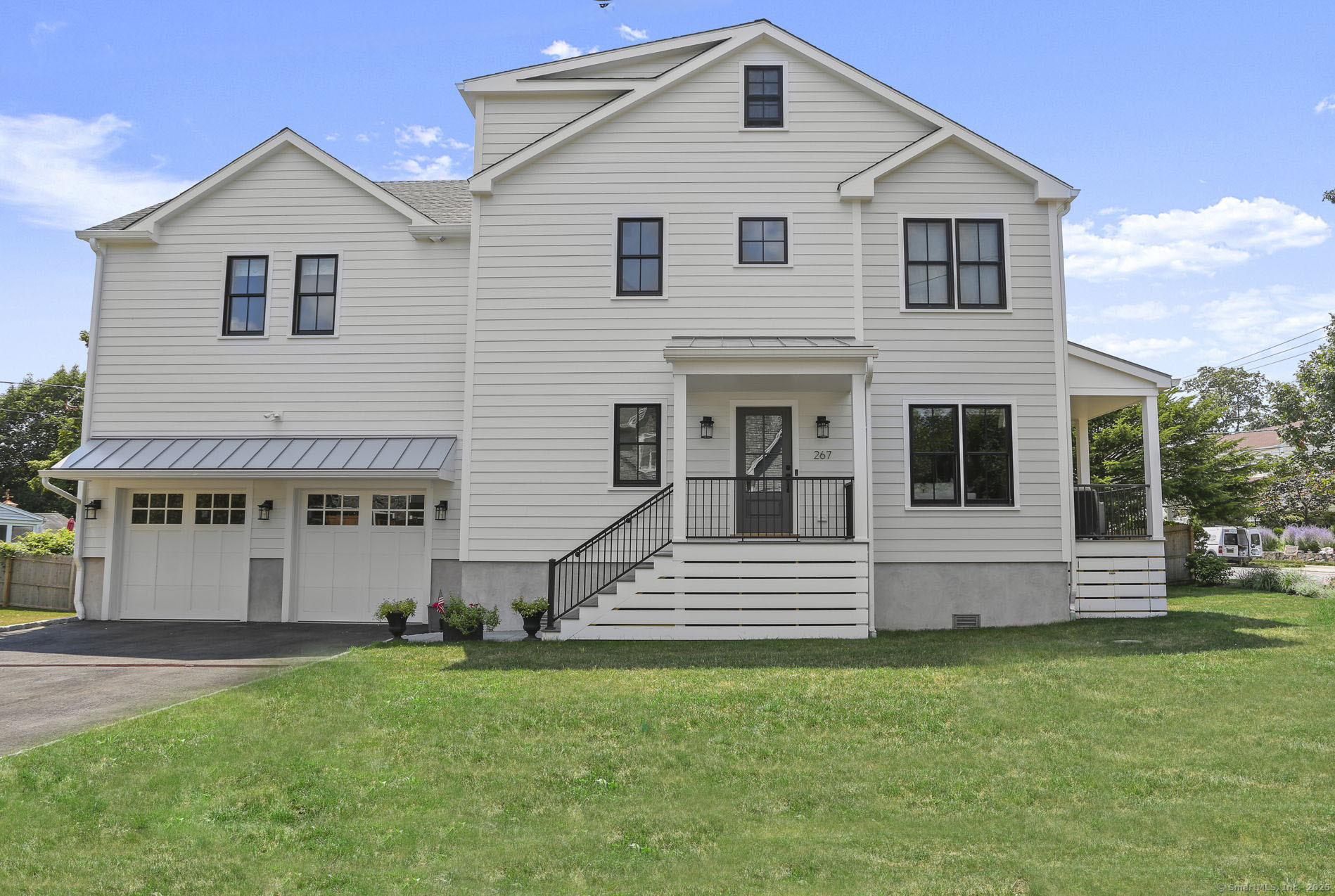 Property for Sale at S Pine Creek Road, Fairfield, Connecticut - Bedrooms: 4 
Bathrooms: 4.5 
Rooms: 9  - $1,750,000